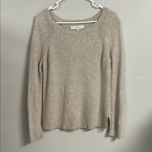 LOFT Women's Cream Sweater - Picture 1 of 4
